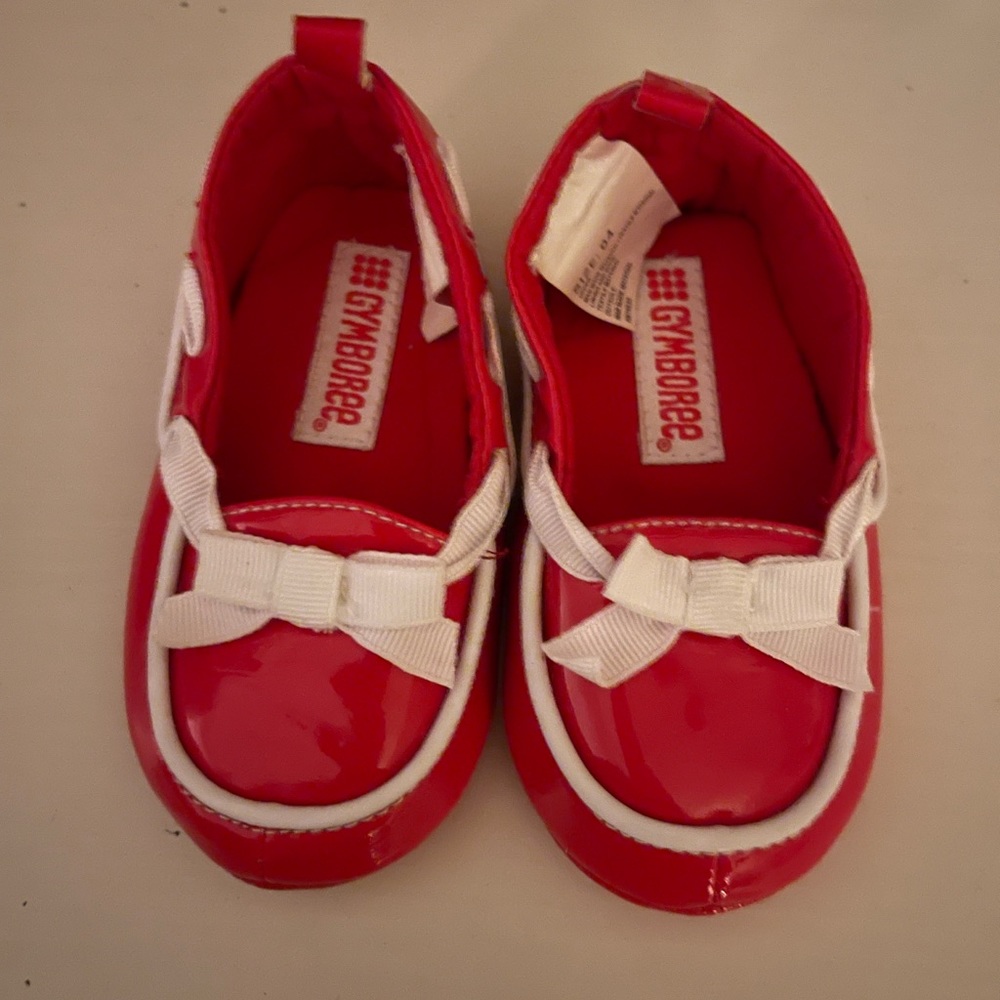 Infant girls size 4 red and white shoes